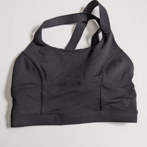 Lululemon sports bra (4 - Runs Small)